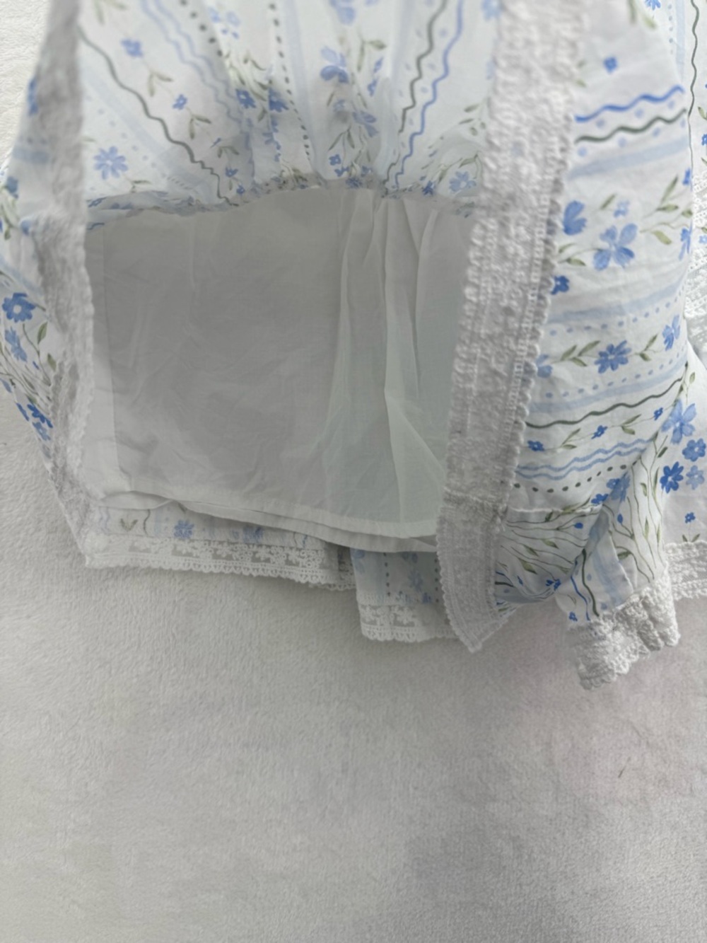 Altar’d State Blue Floral Willa Shorts Size Medium Boho Cottagecore Lace Flowy - Picture 4 of 8